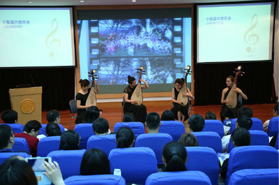 上海大學(xué)2017年校園開放日暨本科招生咨詢會成功舉辦